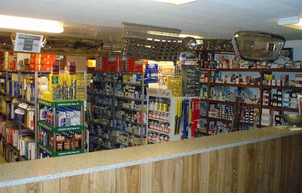 PG Larsson Bildelar Här Finns Vi (sample) PG Larsson Bildelar Här Finns Vi (sample)