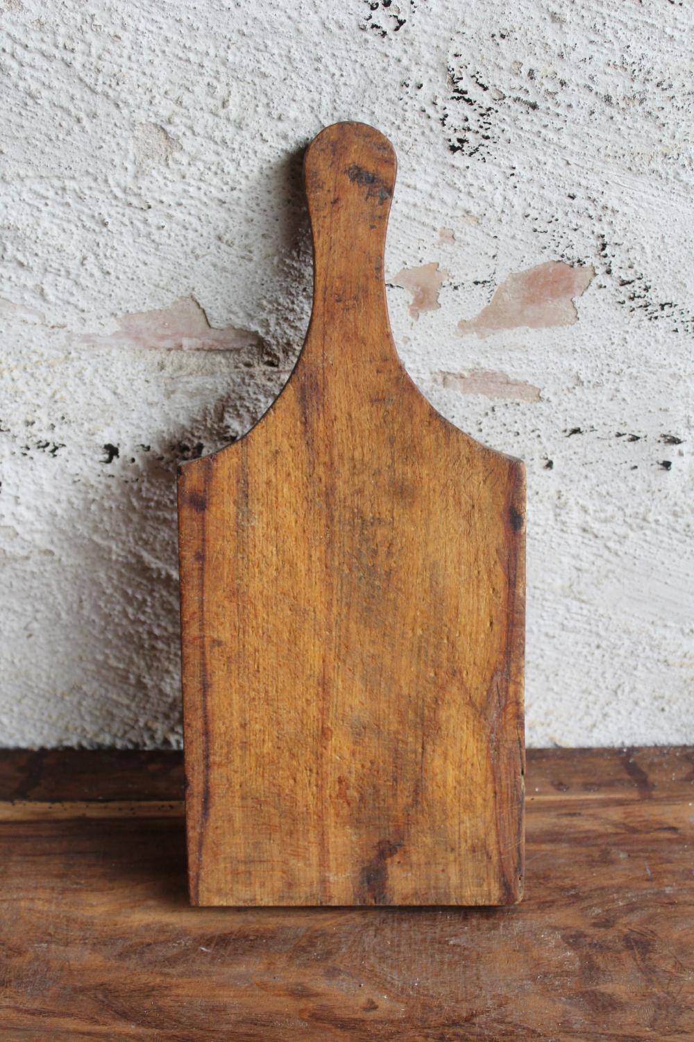 Vintage cutting board in light wood small