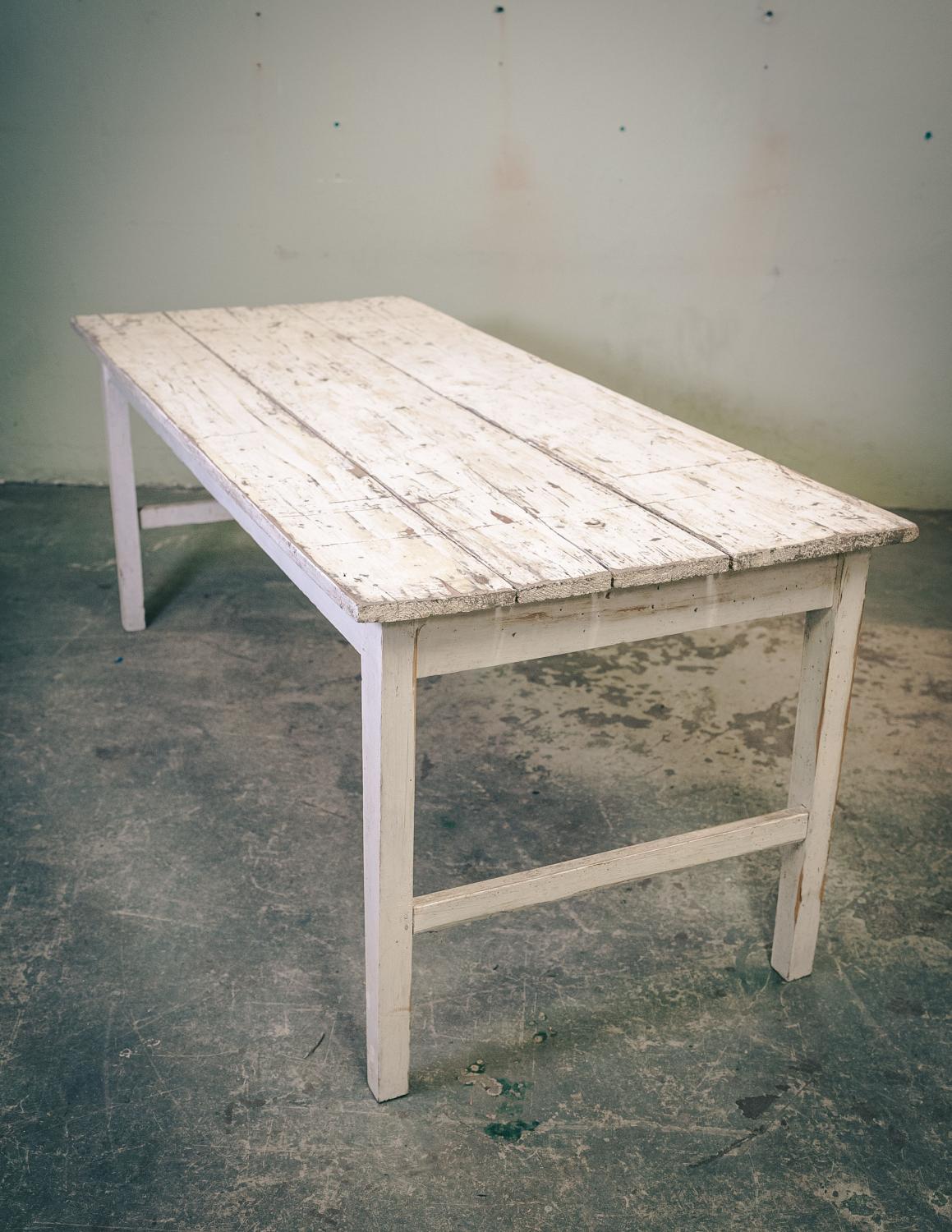 Remake table made of recycled material