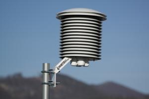 Solstrålnings- och väderskydd för 4 st givare - universal