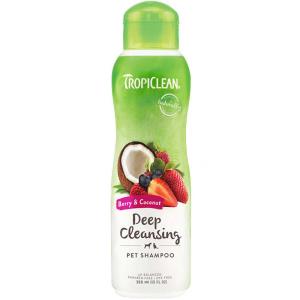 TropiClean Berry & Coconut Pet Schampo rengör din hund även efter de kladdigaste äventyren. Hallon och mango ger en djup, lyxig rengöring, havremjöl och kokosnöt fyller på den naturliga fukten för en päls som är mjuk och gosig.