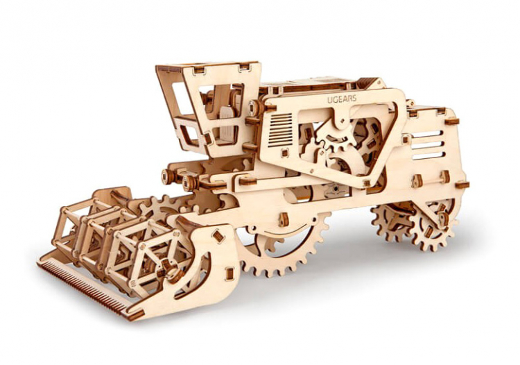 Ugears Combine Harvester Träbyggsats