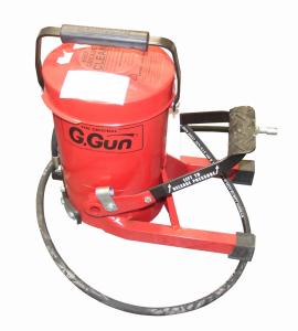 Fettspruta G. Gun - pumpar fett med foten