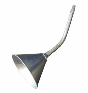 Tratt i metall