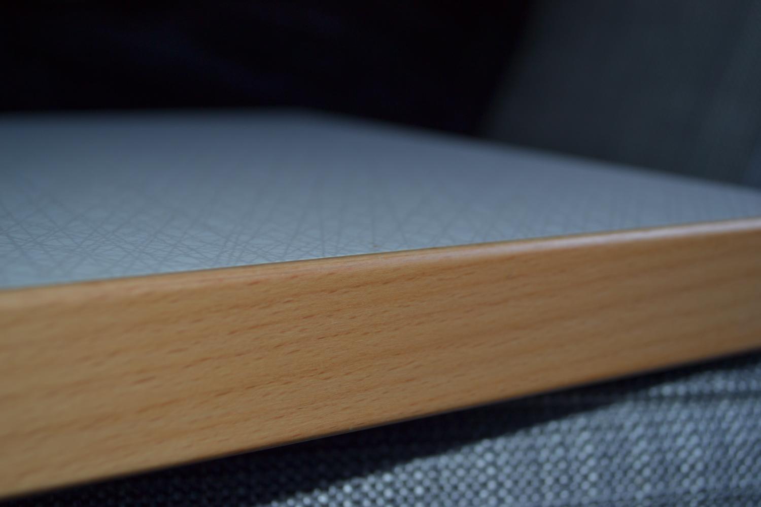 Virrvarr bänkskiva med trälist Virrvarr bänkskiva med trälist