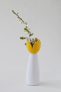 Sandvik Tulpanljusstake mellan 19cm, vit/gul