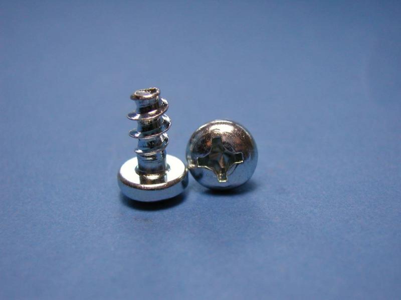 Skruv 20 mm till Skruvlist 004-245