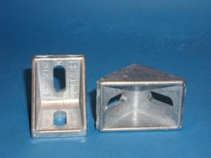 Vinkelfäste 38x42x42. M8. T-spår 11.