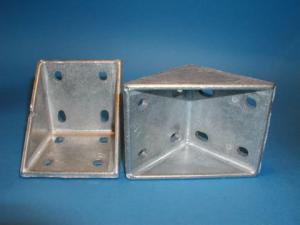 Vinkelfäste 82x80x80. M8. T-spår 11.
