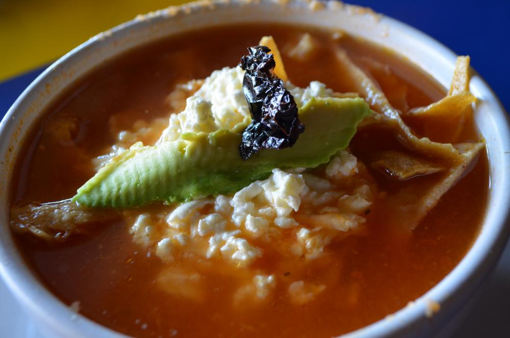 sopa azteca