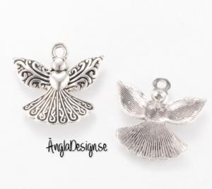 Berlock ängel keltisk med hjärta, antiksilver, 3-pack