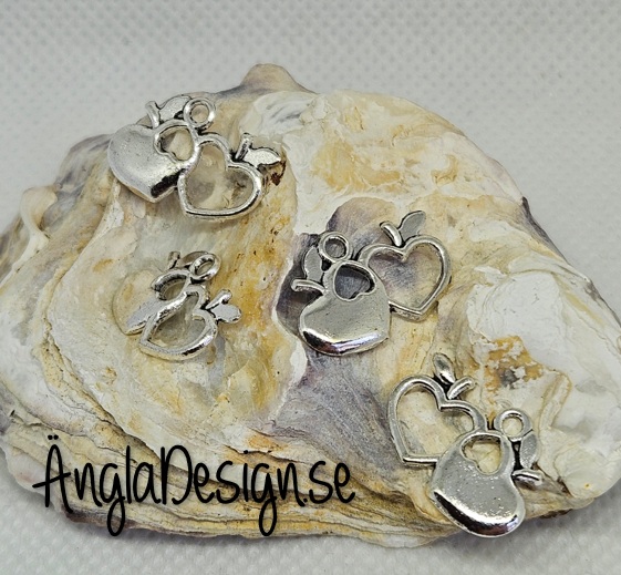 Berlock äpple med hjärta dubbelsidig, antiksilver, 4-pack