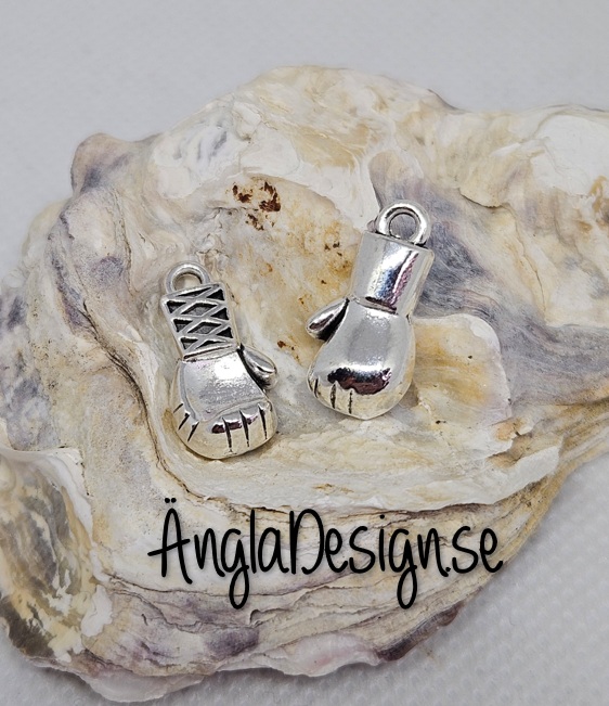 Berlock boxningshandske dubbelsidig, antiksilver, 1-pack