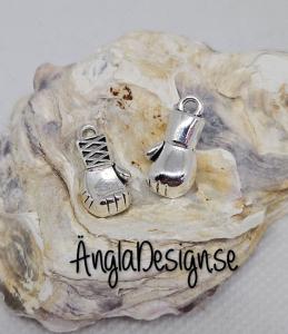 Berlock boxningshandske dubbelsidig, antiksilver, 1-pack