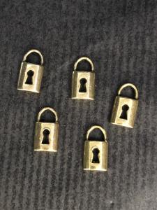 Berlock antikguld hänglås, 5-pack