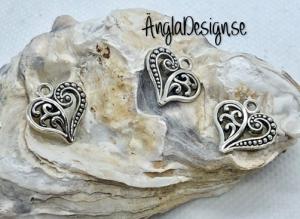 Berlock sirligt hjärta dubbelsidigt i antiksilver, 3-pack