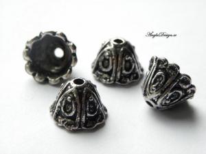 Pärlhatt/kjol antik mönstrad, 4st