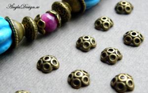 Pärlhatt liten blomma 7mm, brons, 30-pack