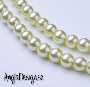 Vaxade glaspärlor 8 mm, ljusgrön 1 sträng