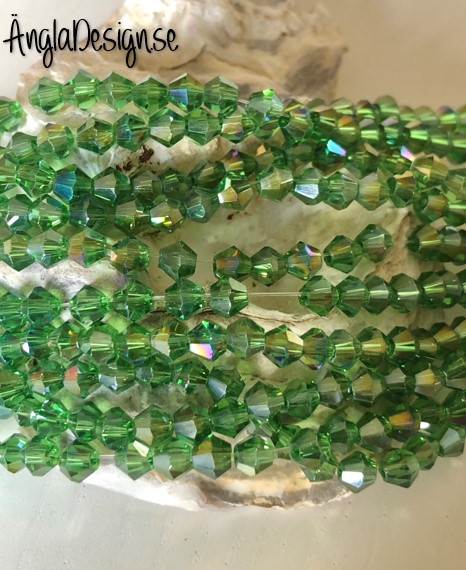 Glaspärla bicone Crystal 4mm grön med AB lyster, 1 sträng