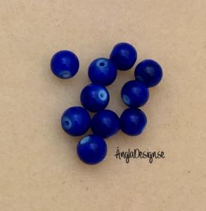 Glaspärla drawbench mörkblå med svart stänk på, 8mm, 10-pack