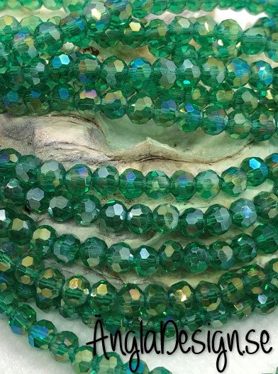 Glaspärla rund facetterad 4mm emerald med AB lyster, 1 sträng