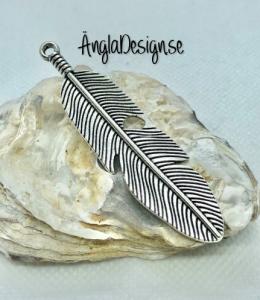 Hänge stor fjäder i antiksilver, 1st