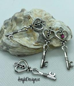 Hänge större berlock nyckel med plats för sten, antiksilver. 2-pack