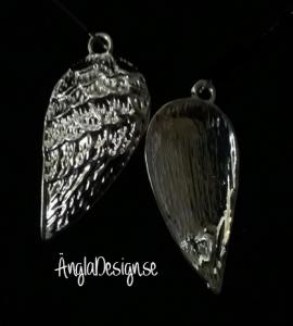 Hänge vinge med ögla på baksidan, 33mm ljust silver, 1st