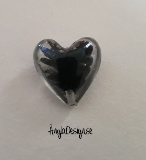 Lampwork handgjort hjärta, klar med svart spiral i, ca 20mm, 1st