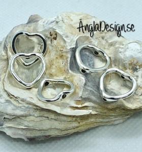 Mellandel hjärta ihåligt i antiksilver, 5-pack