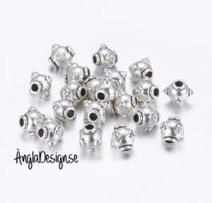 Mellandel rund med piggar antiksilver, 5-pack