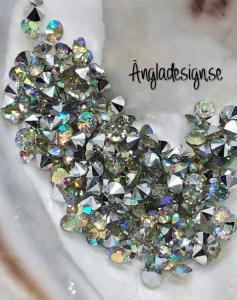 Resin Rhinestone diamantformad 2mm klar AB, ca 100-pack