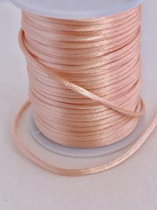 Satintråd/rattail pastell aprikos 2mm 1meter