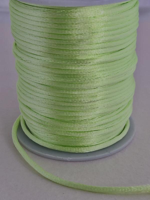 Satintråd/rattail pastell grön 2mm 1meter