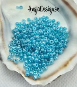 Seed beads pastellblå 2mm, 20 gram