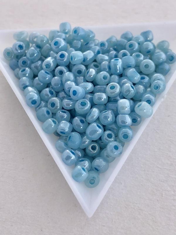 Seed beads blå pastell 4mm, 25 gram