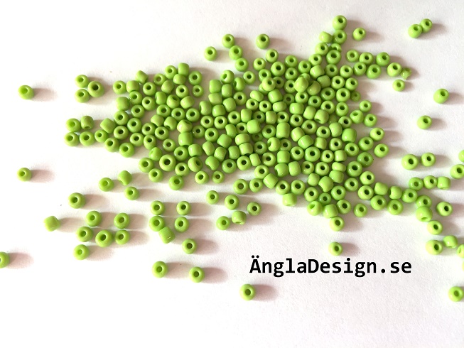 Seed beads ca 2-3mm, limegrön, 25gram
