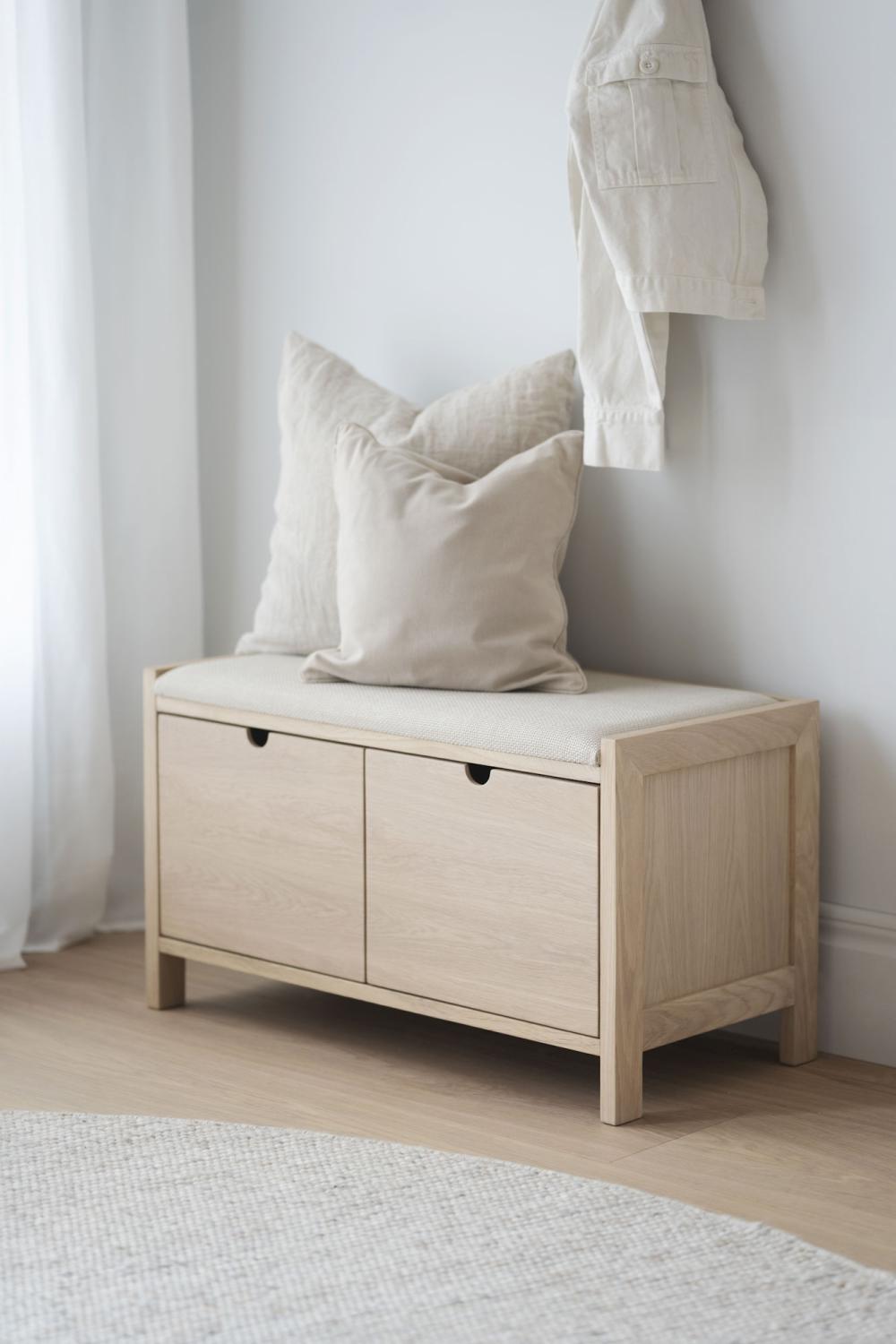 Rowico - Hillmond Hallbänk