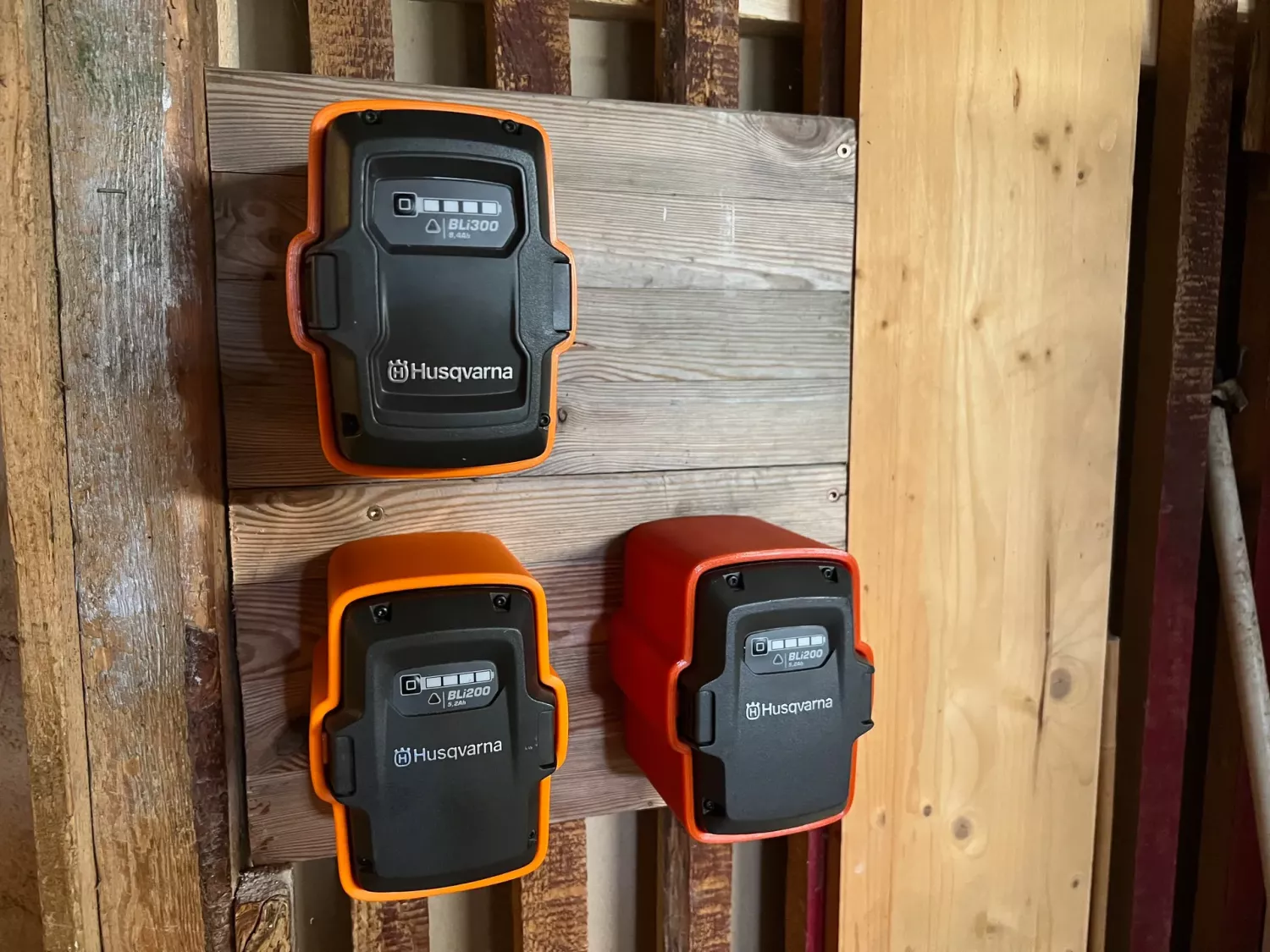 Husqvarna BLI Battery Holder