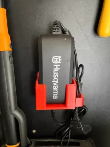 Husqvarna QC80 Laddare Fäste (Svart)