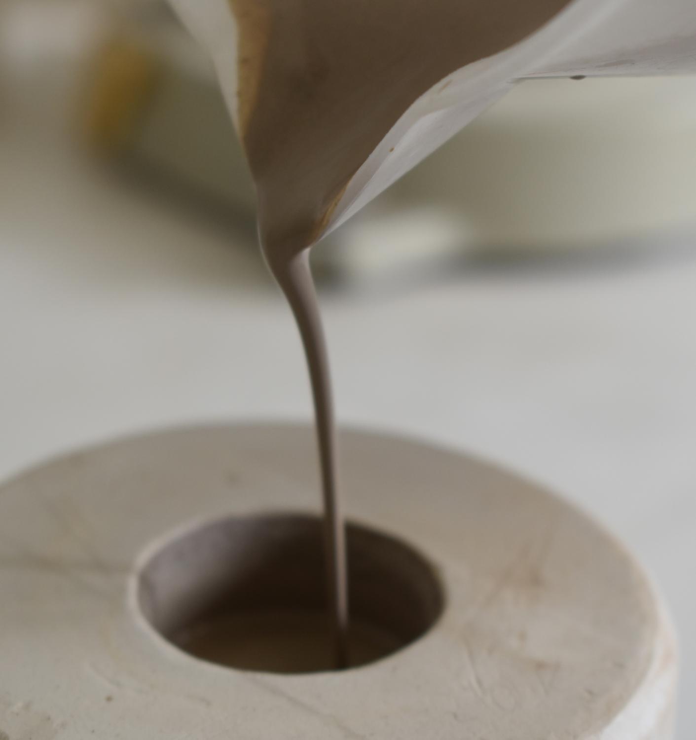 Weisser Steinzeug Giesston