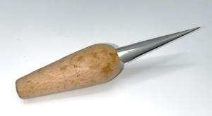 Lochschneider