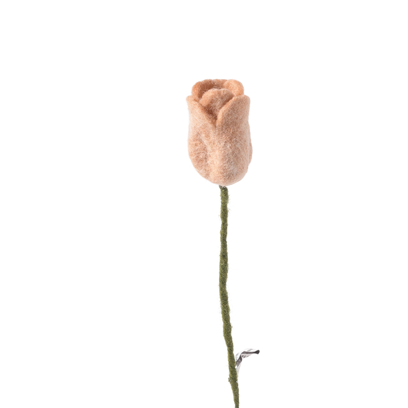 Endless flower | 100% wool | Nude tulip | Aveva design