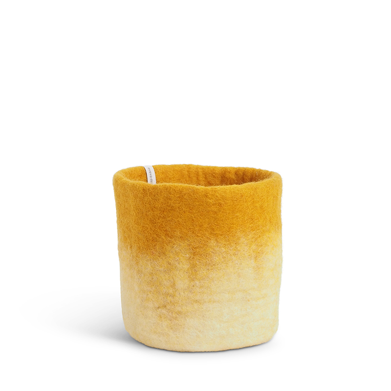 Medium size flower pot in mustard made of wool with ombre effect.