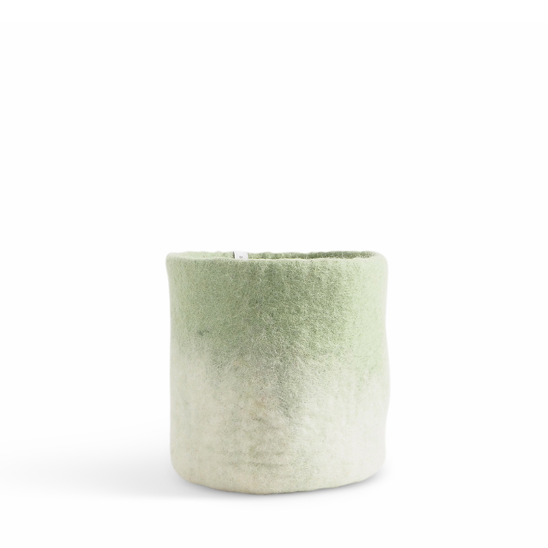 Medium flower pot made of wool in sage green - white with an ombre effect.
