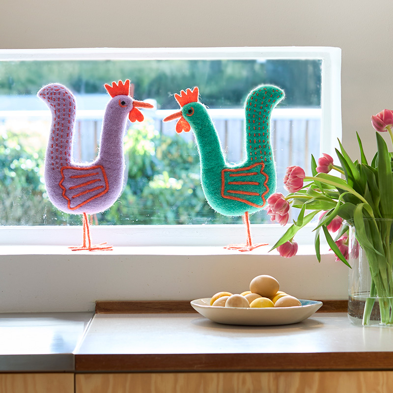 Funky rooster i 100% wool | Greige | L | Aveva Design