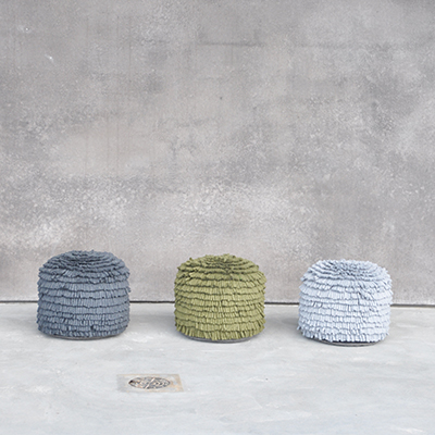 Handmade pouf in 100% wool