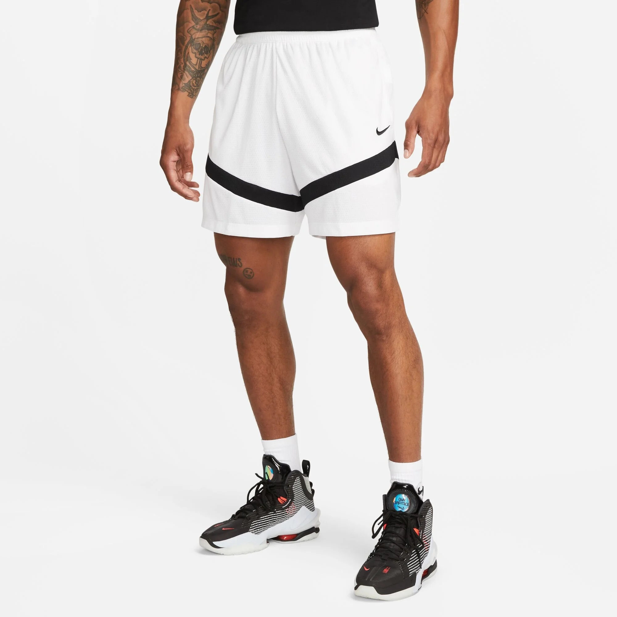 Nike ICON 6 Tums Shorts Vita/Svart