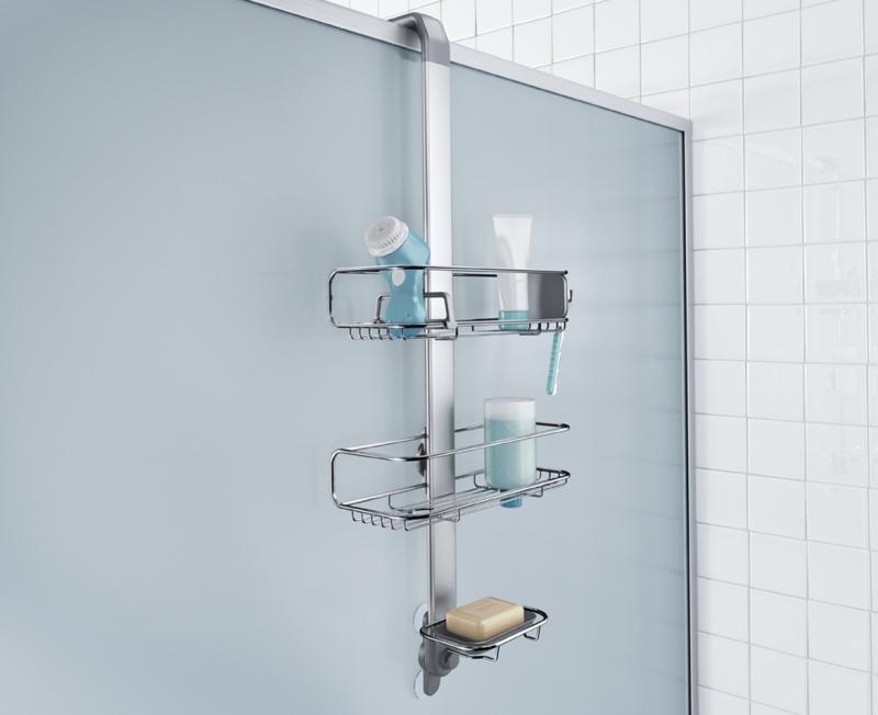 Simplehuman BT1101 duschhylla för montering på duschvägg. Höj och sänkbara trådkorgar som även kan skjusteras i sidled gör det enkelt att placera flaskor och burkar som man vill. Försedd med flera krokar och avdelare